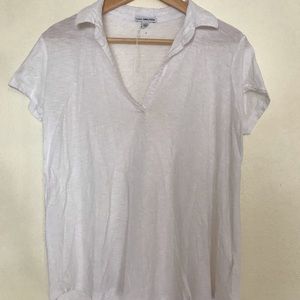 White collared short sleeve shirt